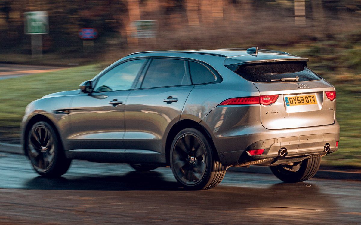 Jaguar F-Pace Chequered Flag edition