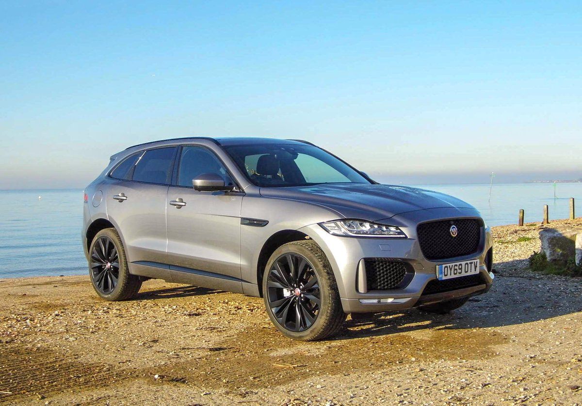 Jaguar chequered store flag f pace